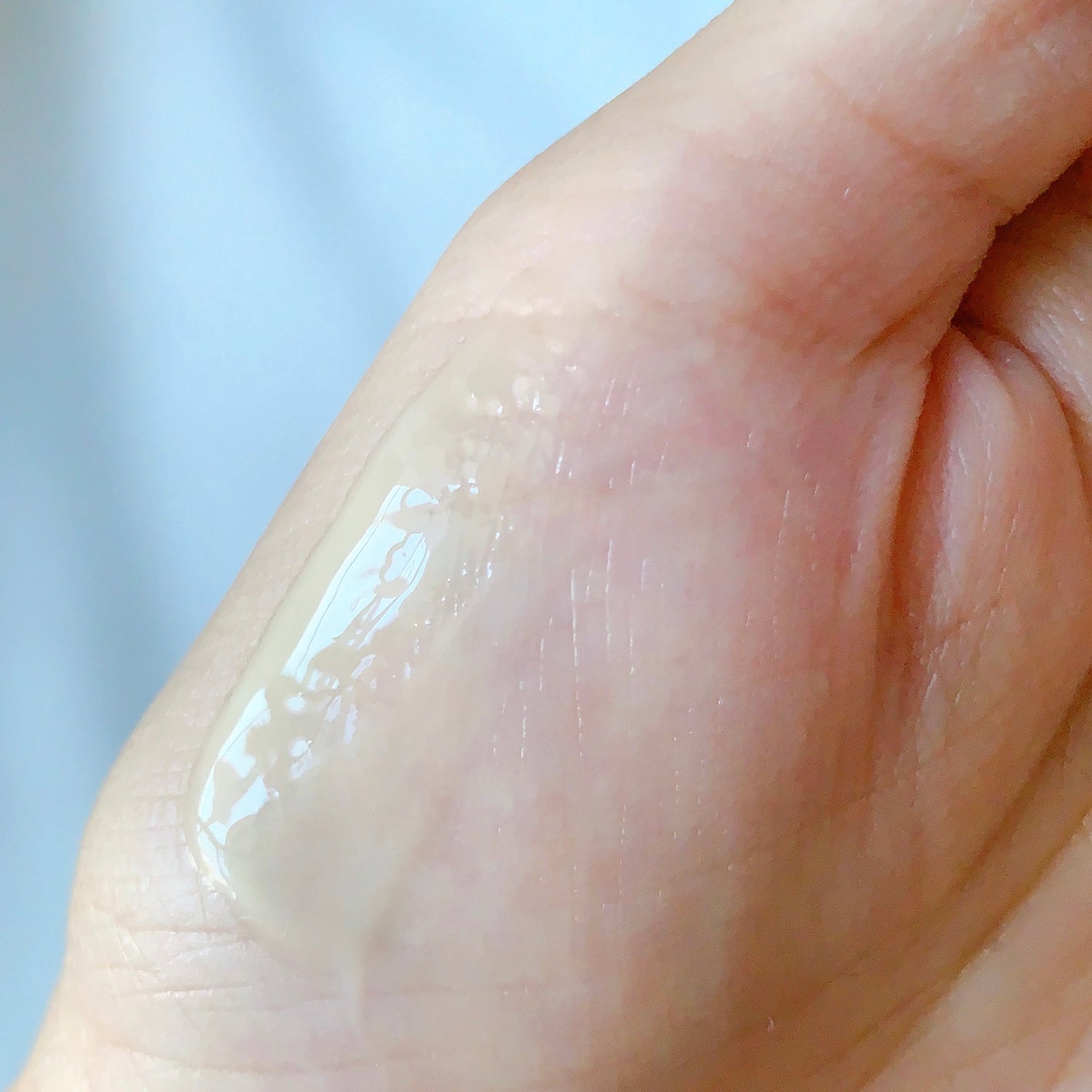 ディープビタCアンプル2.0/MEDICUBE/美容液を使ったクチコミ(4枚目)