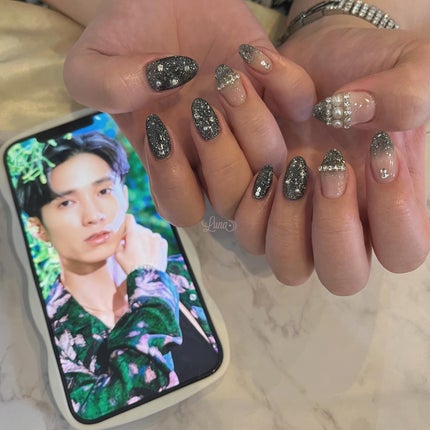 Iuna. Mizuki on LIPS 「.スペシャルプラン🖤✨#nail#nailstagram#ge..」(1枚目)