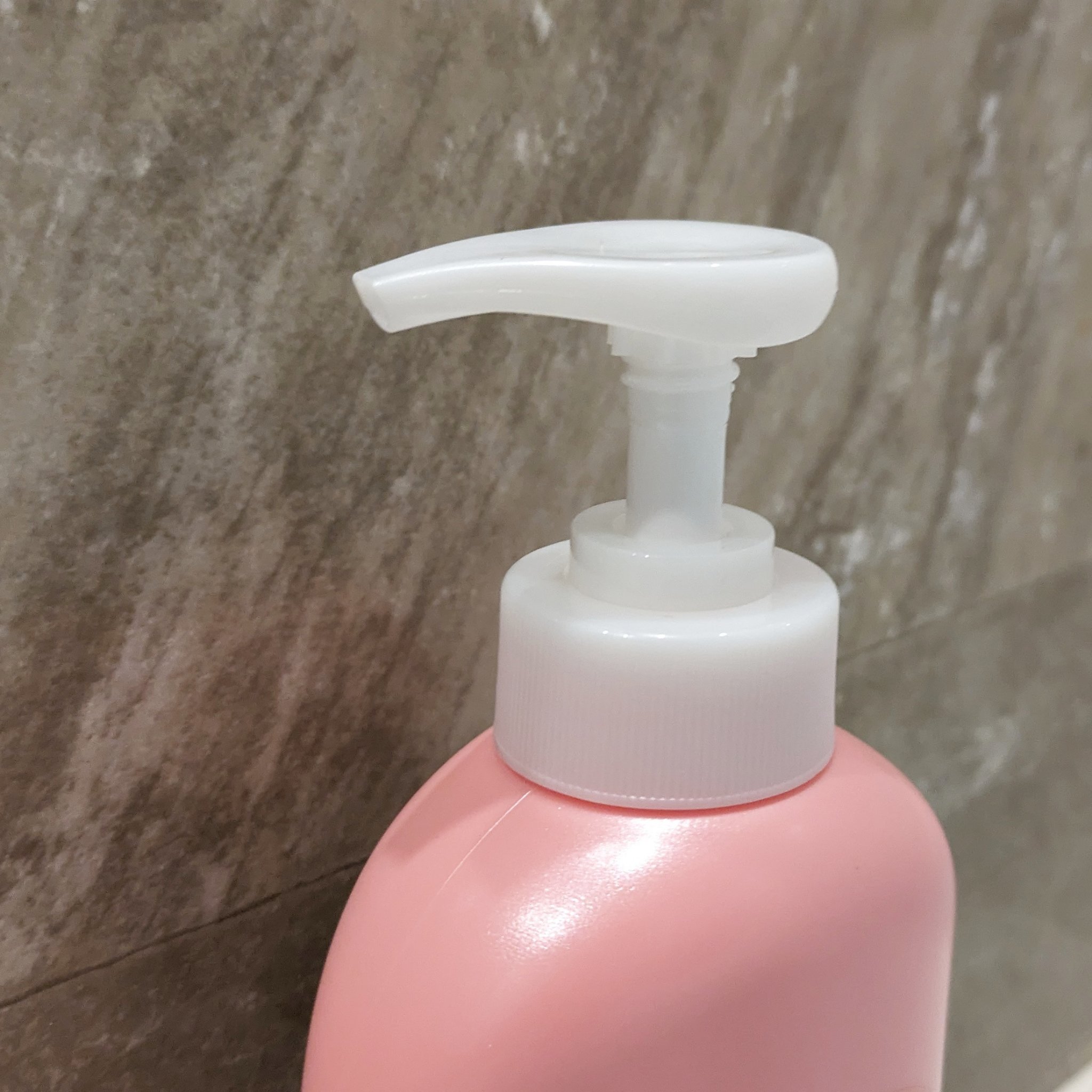 お風呂で使う うるおいミルク やさしいフローラルの香り/ビオレu/ボディミルクを使ったクチコミ（2枚目）