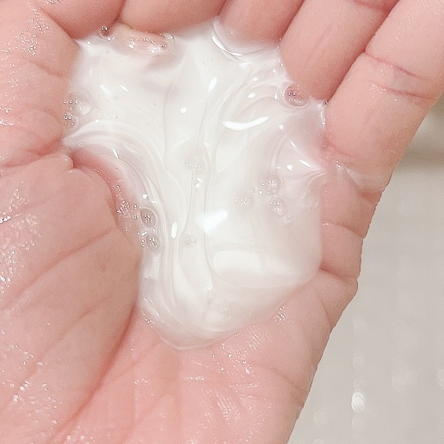 イソフラボンLPPシルクシャンプー/MEDICUBE/市販シャンプーを使ったクチコミ（2枚目）