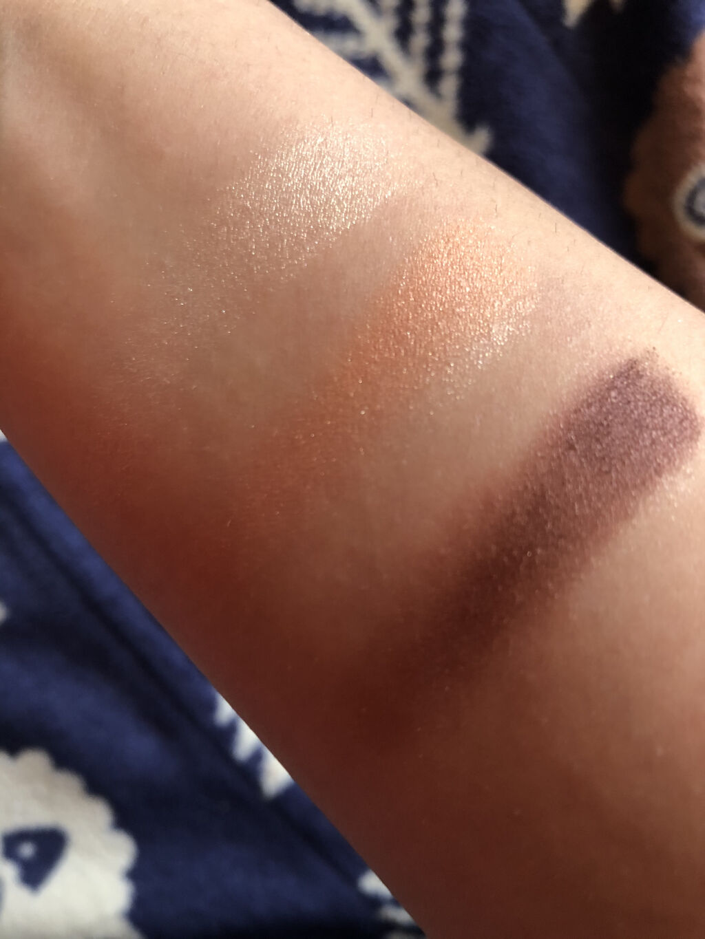 トーンアップアイシャドウ/CEZANNE/アイシャドウパレットを使ったクチコミ（3枚目）