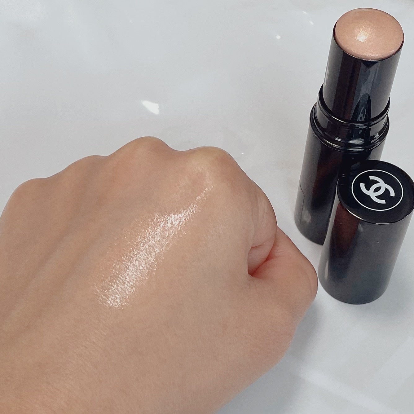 ボーム エサンシエル ムーンライト キス / CHANEL(シャネル) | LIPS ボーム エサンシエル ムーンライト キス / CHANEL(シャネル) | LIPS