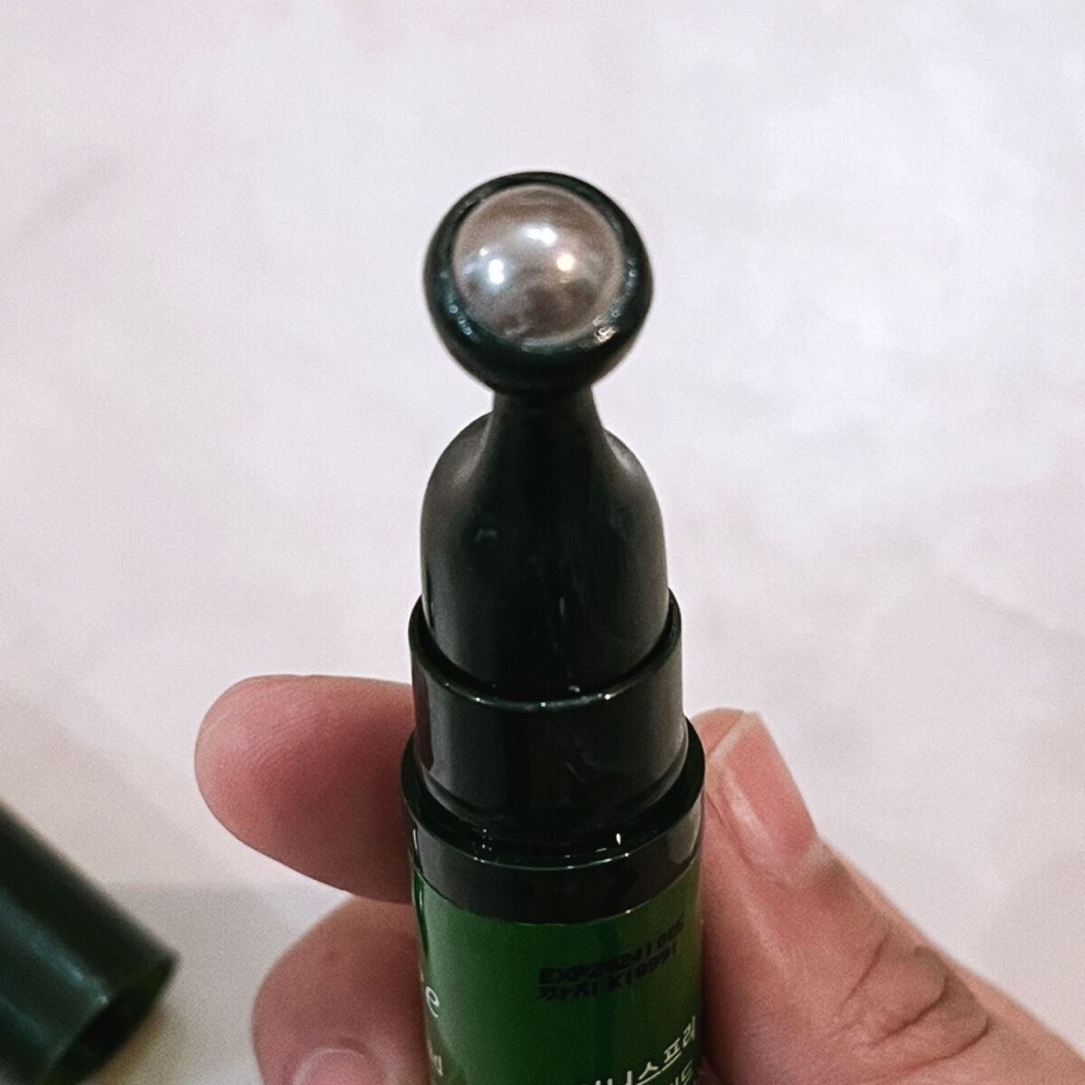 グリーンティーシード モイスト アイ&フェイスボール/innisfree/美容液を使ったクチコミ(3枚目)