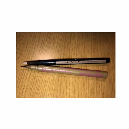 マルチコントゥアペンシル/KATE/スティックアイシャドウを使ったクチコミ(1枚目)