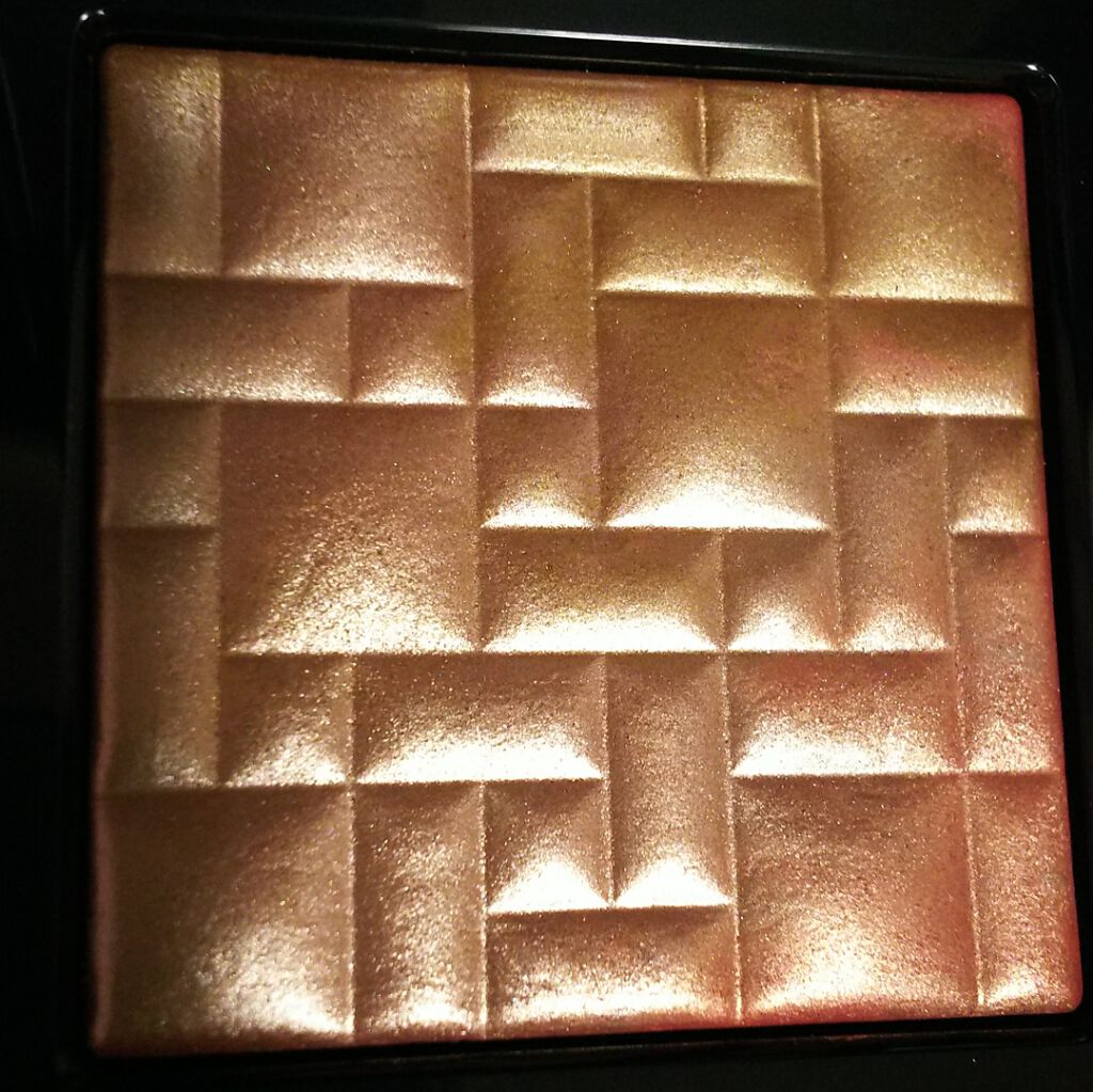 ハイライティング パウダー/BOBBI BROWN/パウダーハイライトを使ったクチコミ(4枚目)