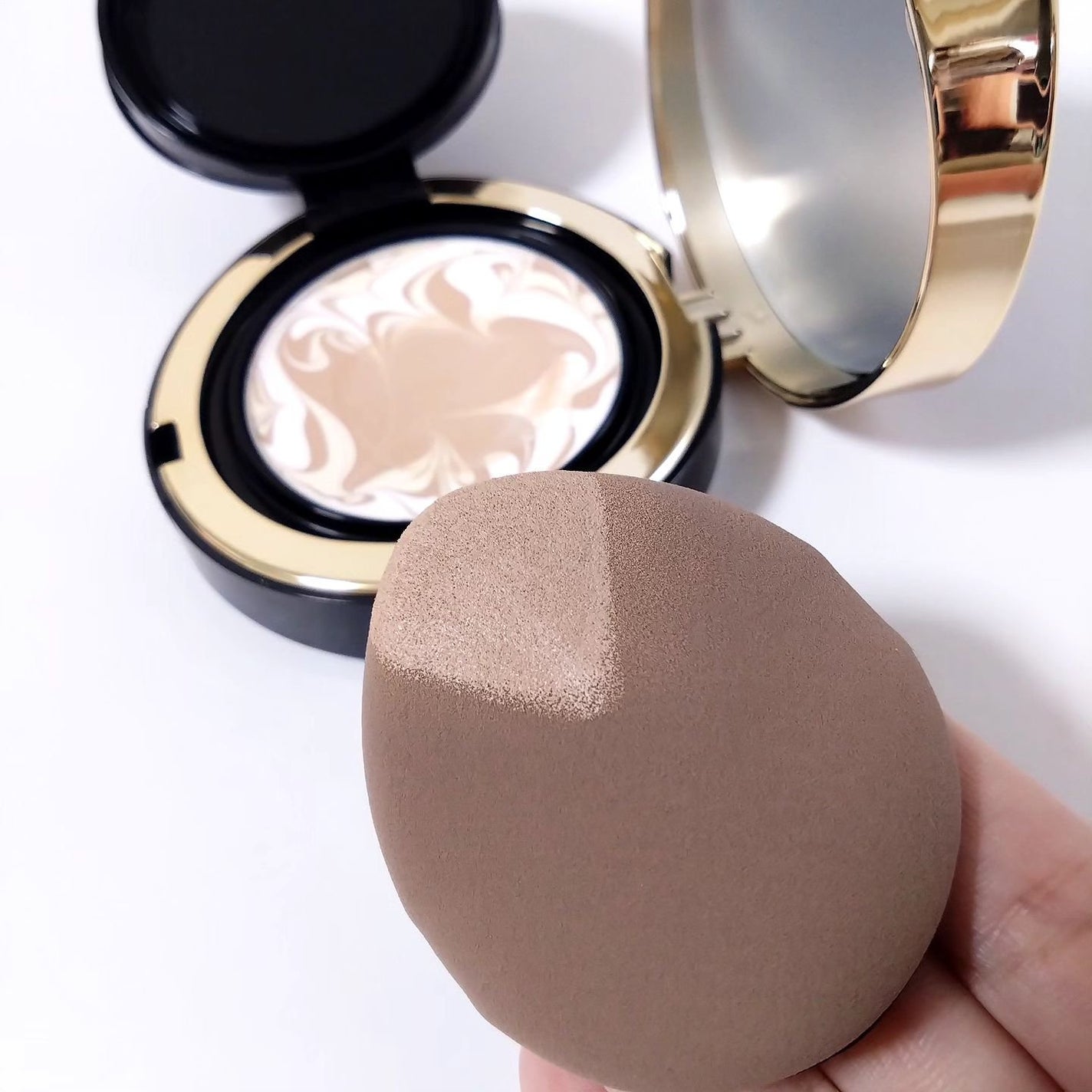 SIGNATURE ESSENCE COVER PACT /AGE20’s/クリーム・エマルジョンファンデーションを使ったクチコミ(4枚目)