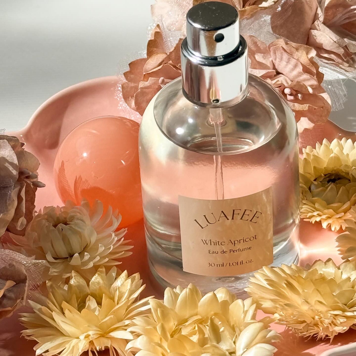 ホワイトアプリコット/LUAFEE/香水(レディース)を使ったクチコミ(4枚目)