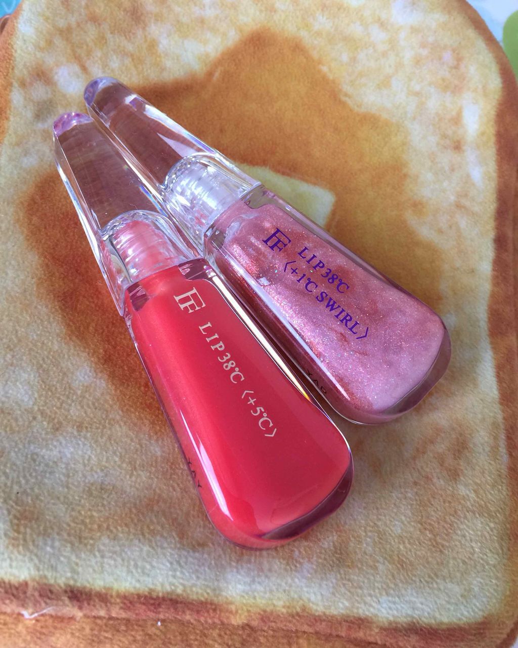 38°C / 99°F リップトリートメント (リップ美容液)/UZU BY FLOWFUSHI/リップケアを使ったクチコミ（1枚目）