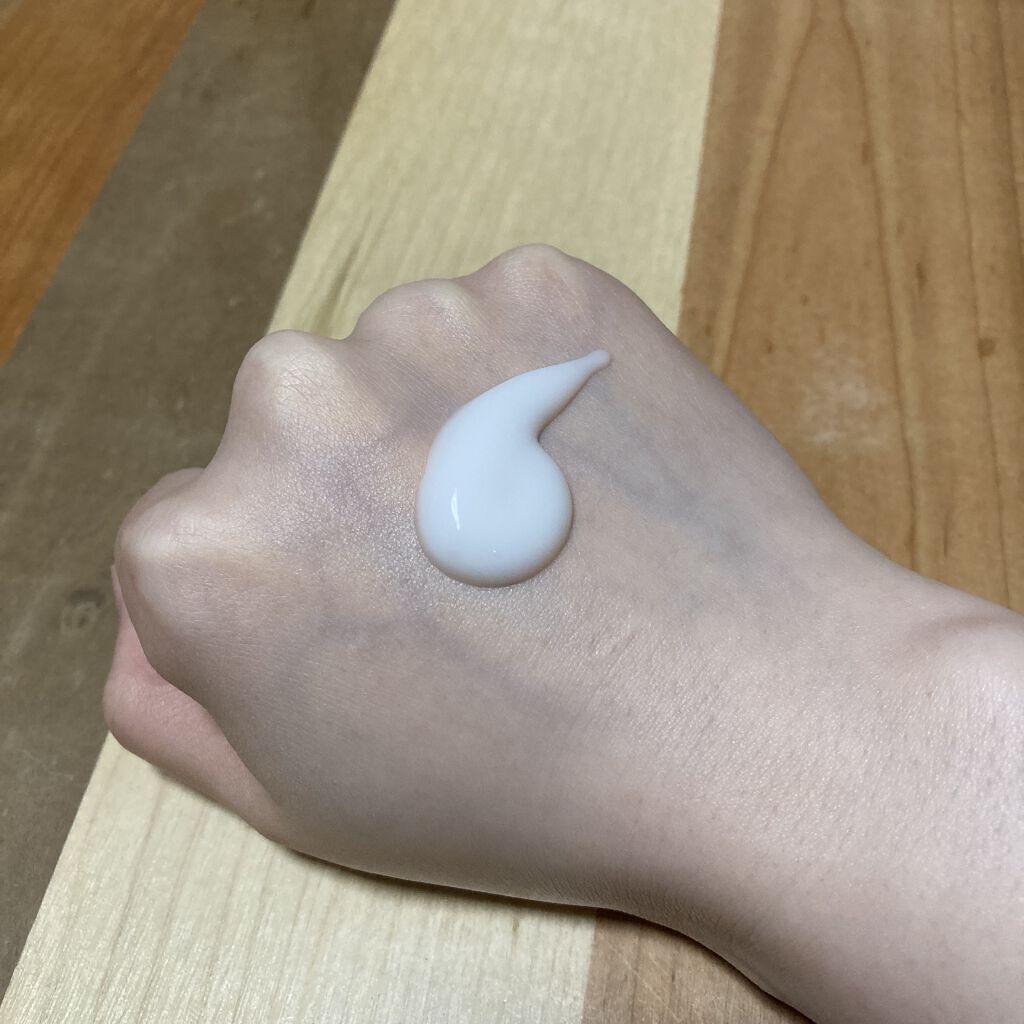 ニベア プレミアムボディミルク モイスチャー/ニベア/ボディミルクを使ったクチコミ（2枚目）