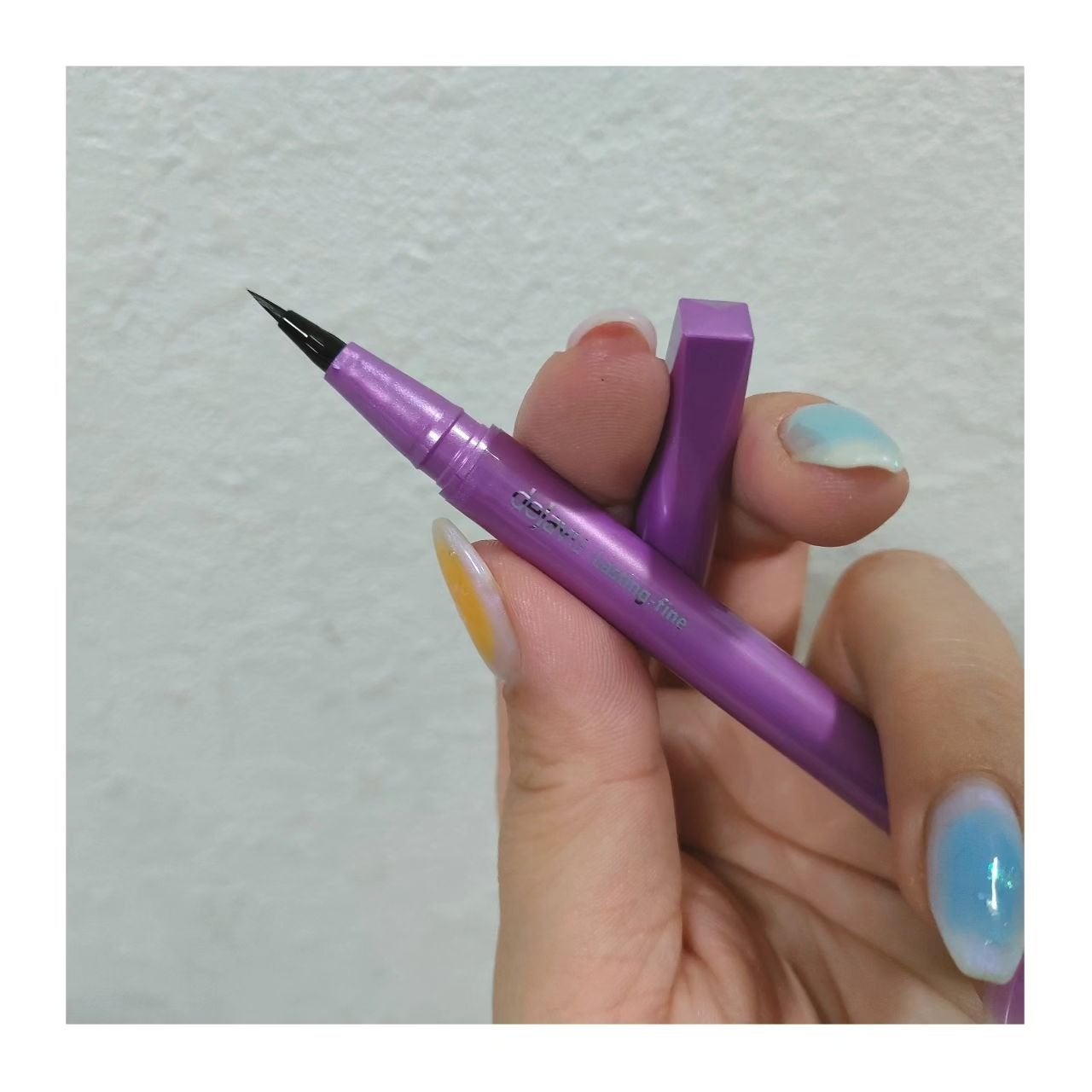 「密着アイライナー」ショート筆リキッド/デジャヴュ/リキッドアイライナーを使ったクチコミ(1枚目)