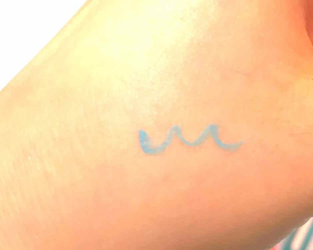 EYE OPENING LINER/UZU BY FLOWFUSHI/リキッドアイライナーを使ったクチコミ（1枚目）