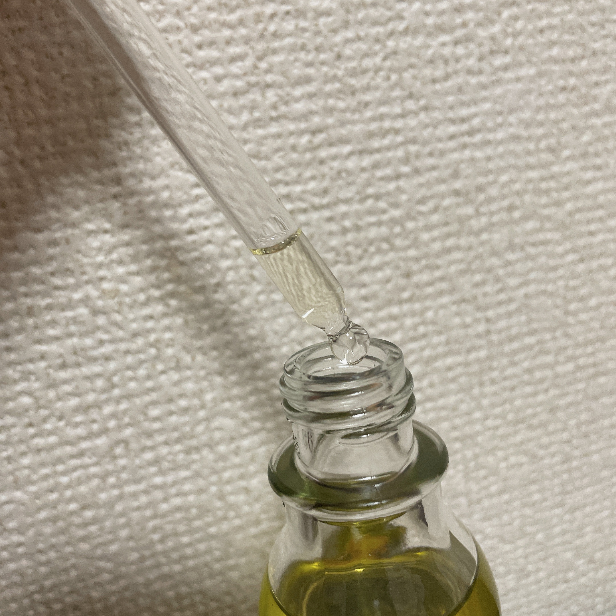 ファイブハーブス リペアリングインテンシヴオイル/L'OCCITANE/ヘアオイルを使ったクチコミ（2枚目）