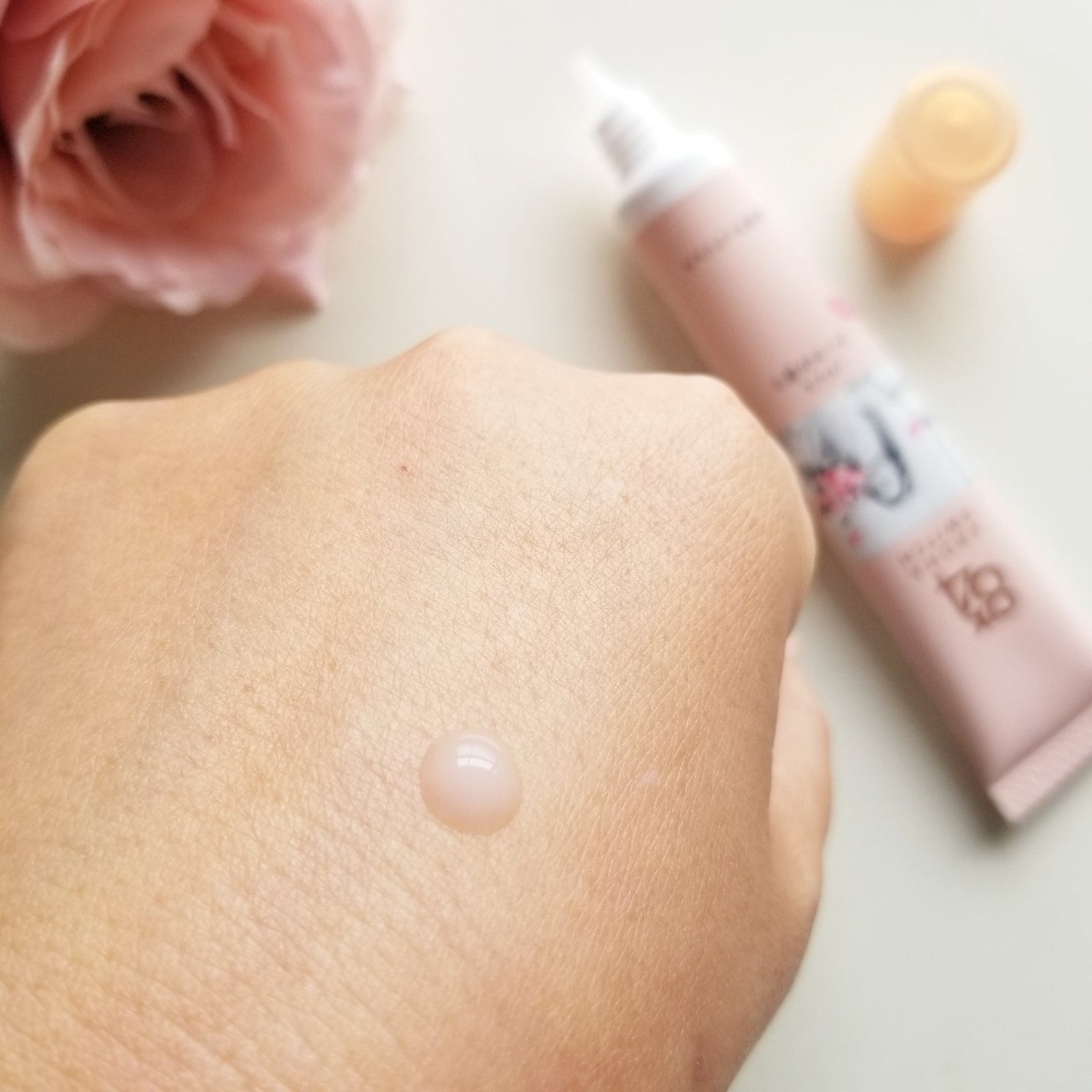 8x4 アロマスイッチ 涼感ネックジェル パリスブーケの香り/8x4/デオドラント・制汗剤を使ったクチコミ(3枚目)