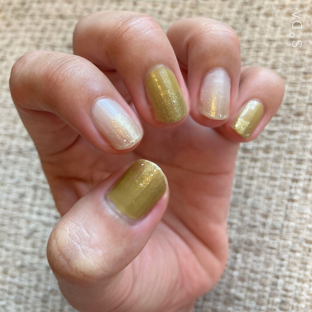 オサジ アップリフト ネイルカラー/OSAJI/マニキュアを使ったクチコミ（2枚目）