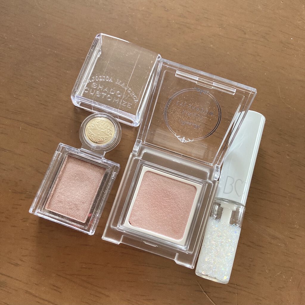 シャドーカスタマイズ/MAJOLICA MAJORCA/単色アイシャドウを使ったクチコミ（1枚目）