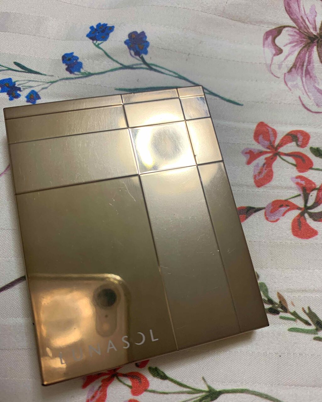 シャインフォールアイズ/LUNASOL/アイシャドウパレットを使ったクチコミ(2枚目)