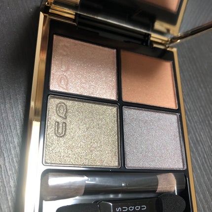 シグニチャー カラー アイズ 06 深奏 - FUKAKANADE/SUQQU/アイシャドウパレットを使ったクチコミ(3枚目)