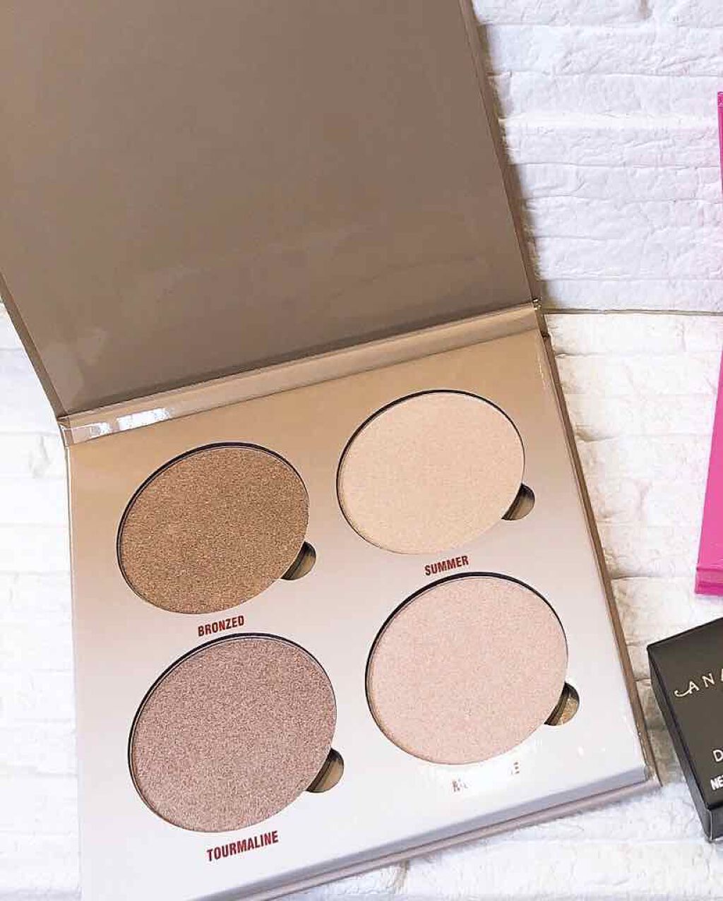 グロウキット/アナスタシア ビバリーヒルズ/パウダーハイライトを使ったクチコミ(2枚目)