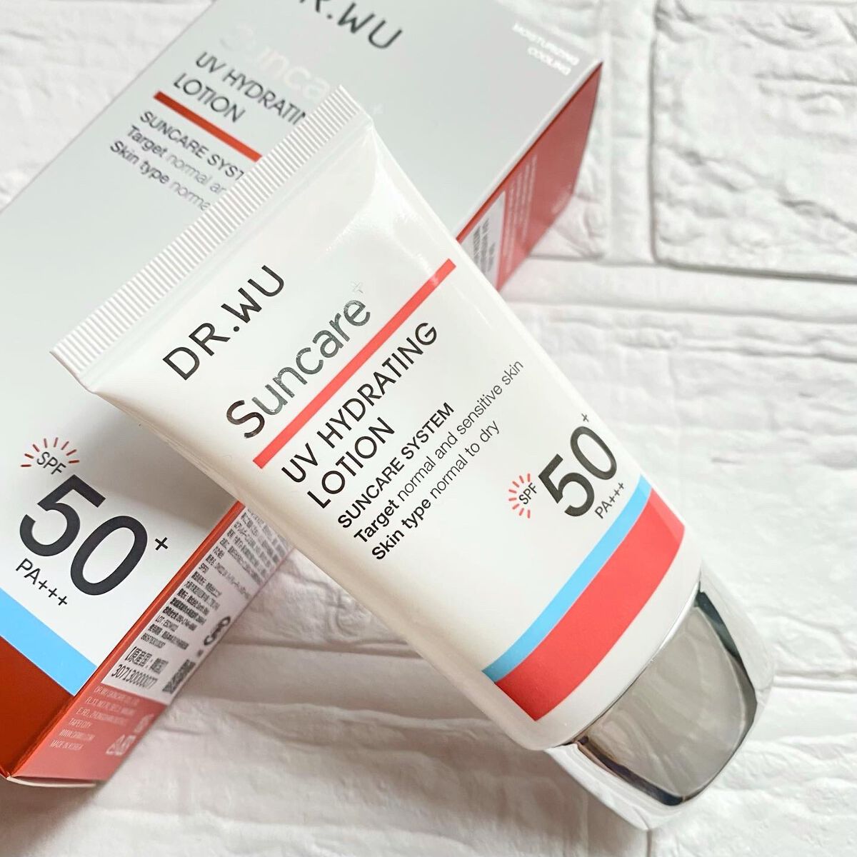 サンスクリーン+ モイスト日焼け止め<日焼け止め>/DR.WU/日焼け止めクリームを使ったクチコミ(2枚目)