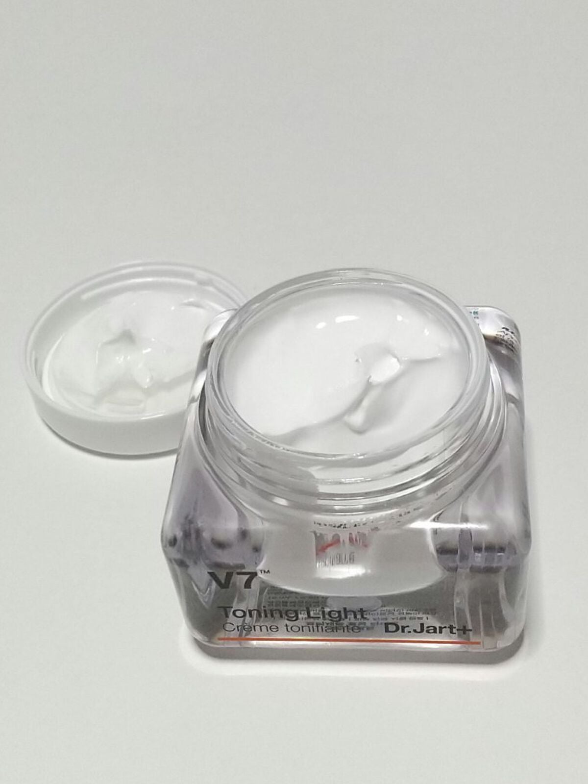 ドクタージャルト V7ToningLight/Dr.Jart+/フェイスクリームを使ったクチコミ(2枚目)