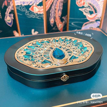 花西子 8色マルチパレット(タイ族限定版)/花西子/アイシャドウパレットを使ったクチコミ(5枚目)