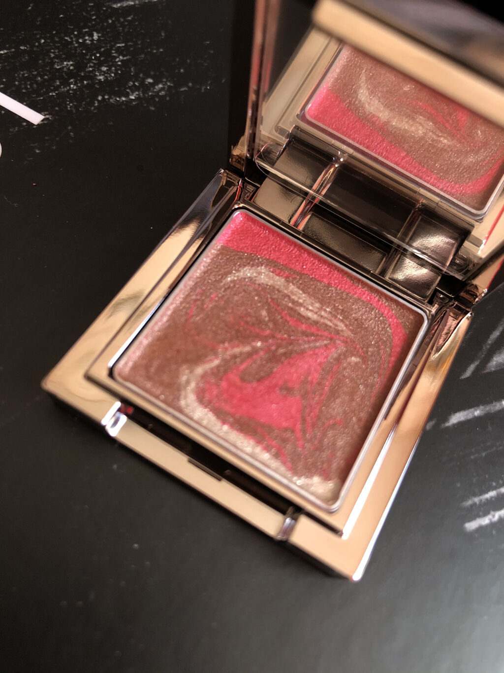 マージングカラーアイズ EX01 Brownie Cake/LUNASOL/単色アイシャドウを使ったクチコミ（2枚目）