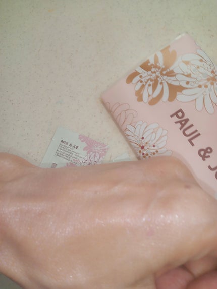 ラトゥー エクラ ファンデーション プライマー N/PAUL & JOE BEAUTE/化粧下地を使ったクチコミ(3枚目)