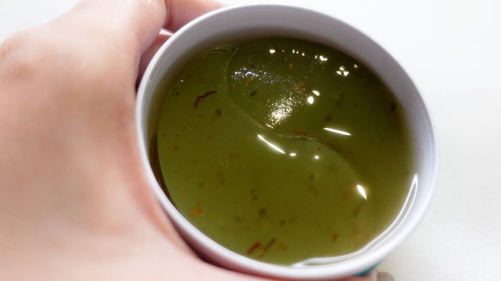 ウォーターボム モイスチャー アイパッチ/Ogi/アイケア・アイクリームを使ったクチコミ（2枚目）