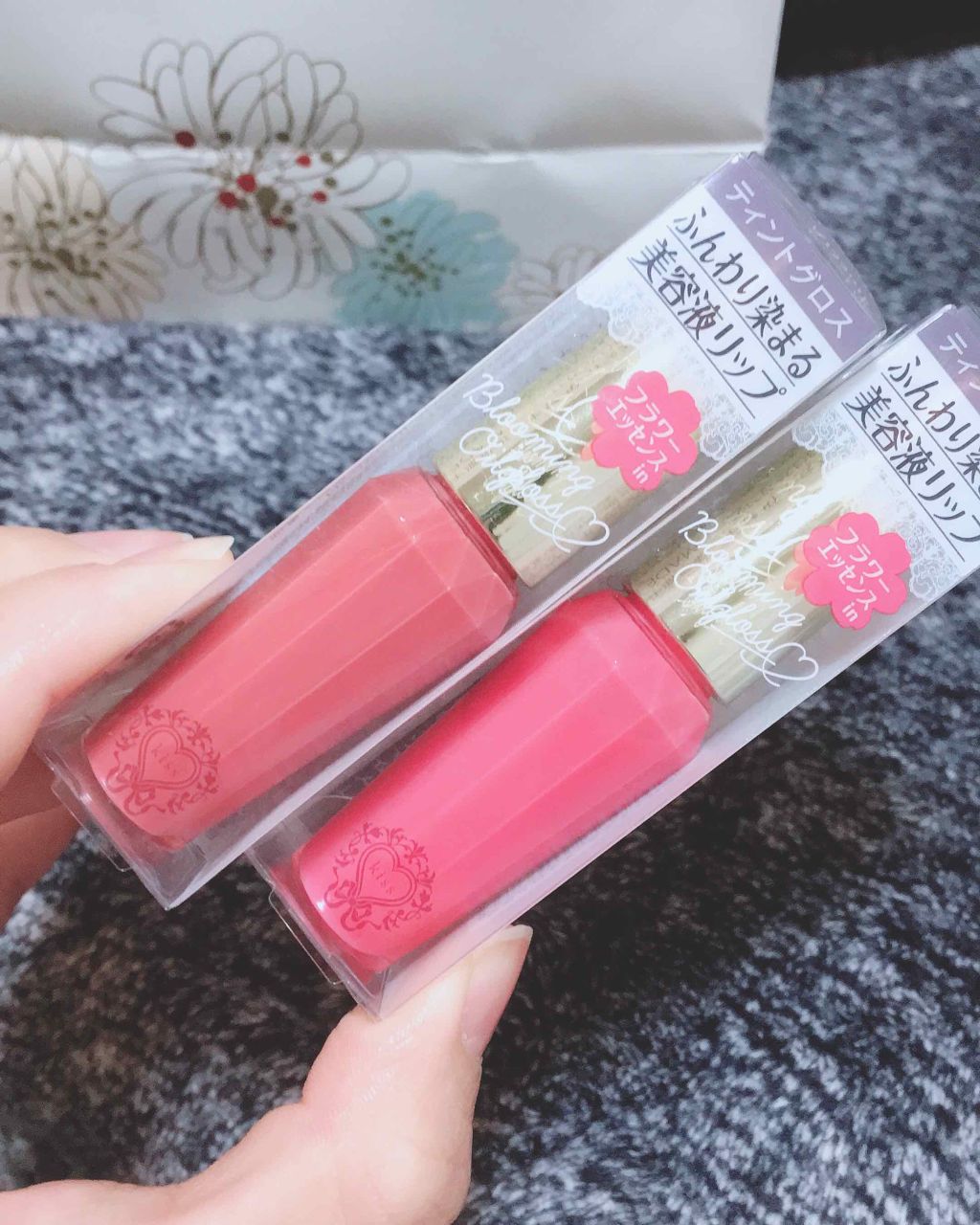 mayu* on LIPS 「色が可愛すぎて2本も同時購入!!使うのが楽しみ(⁎ᵕᴗᵕ⁎)♡..」(1枚目)