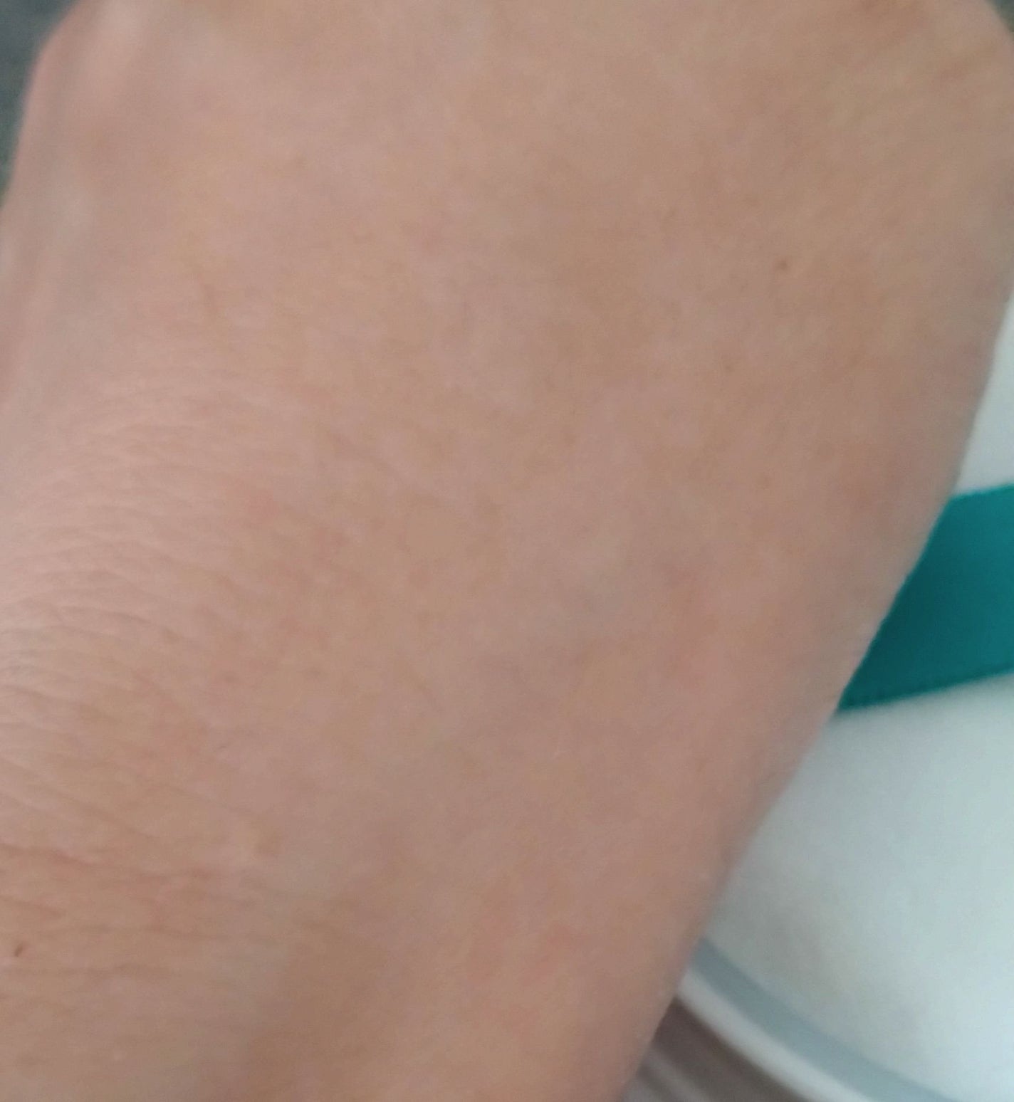 薬用さらさらデオドラントパウダー/デオナチュレ/デオドラント・制汗剤を使ったクチコミ(5枚目)