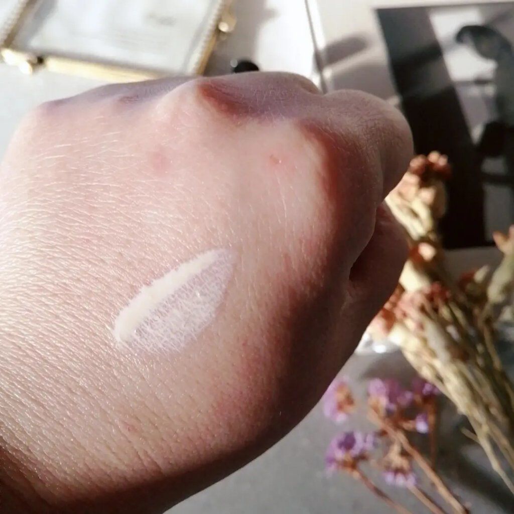 ライトフル Ｃ＋ティンティッド プライマーSPF45(PA++++)/M・A・C/化粧下地を使ったクチコミ（2枚目）