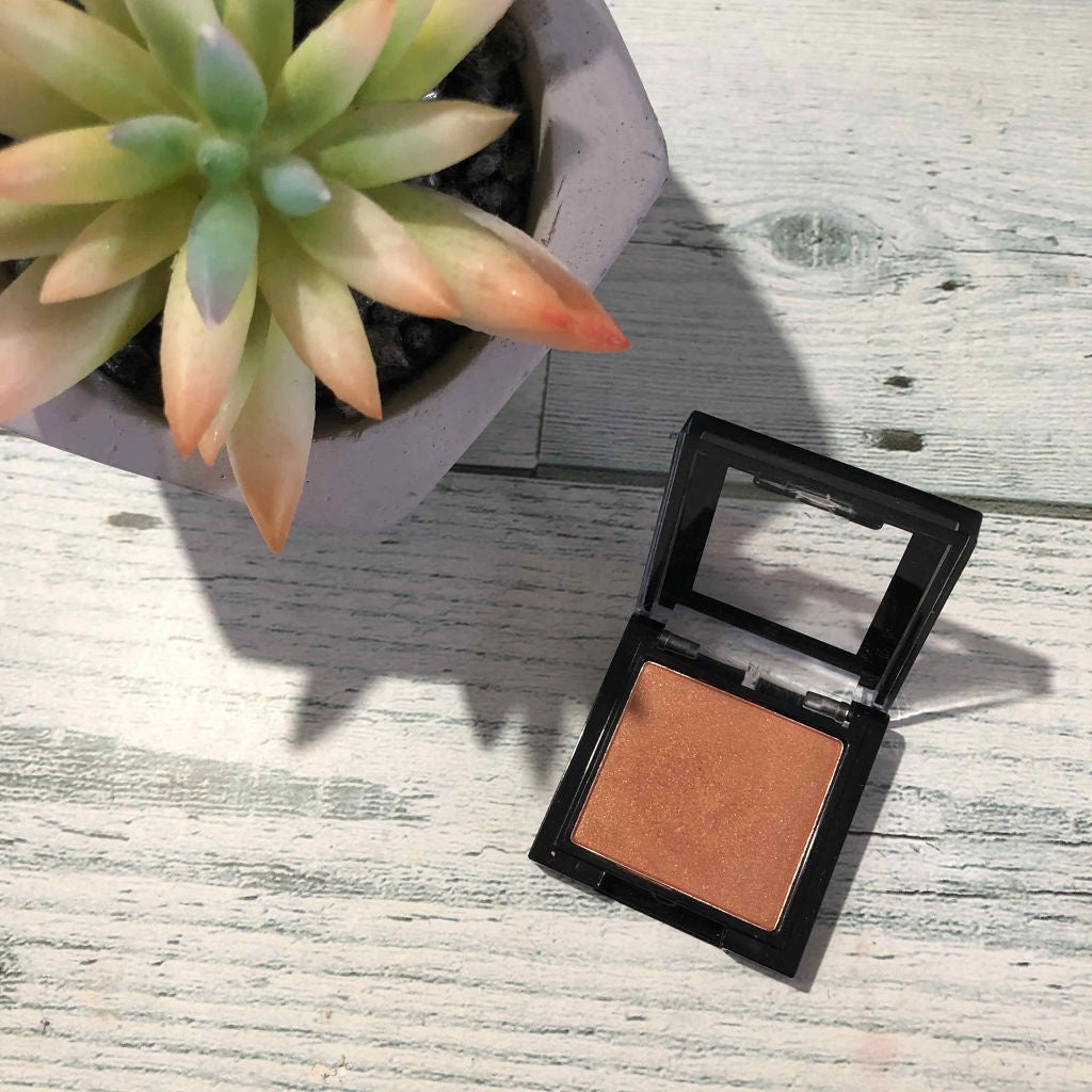 シングルアイシャドウ/マリブビューティー/単色アイシャドウを使ったクチコミ(1枚目)