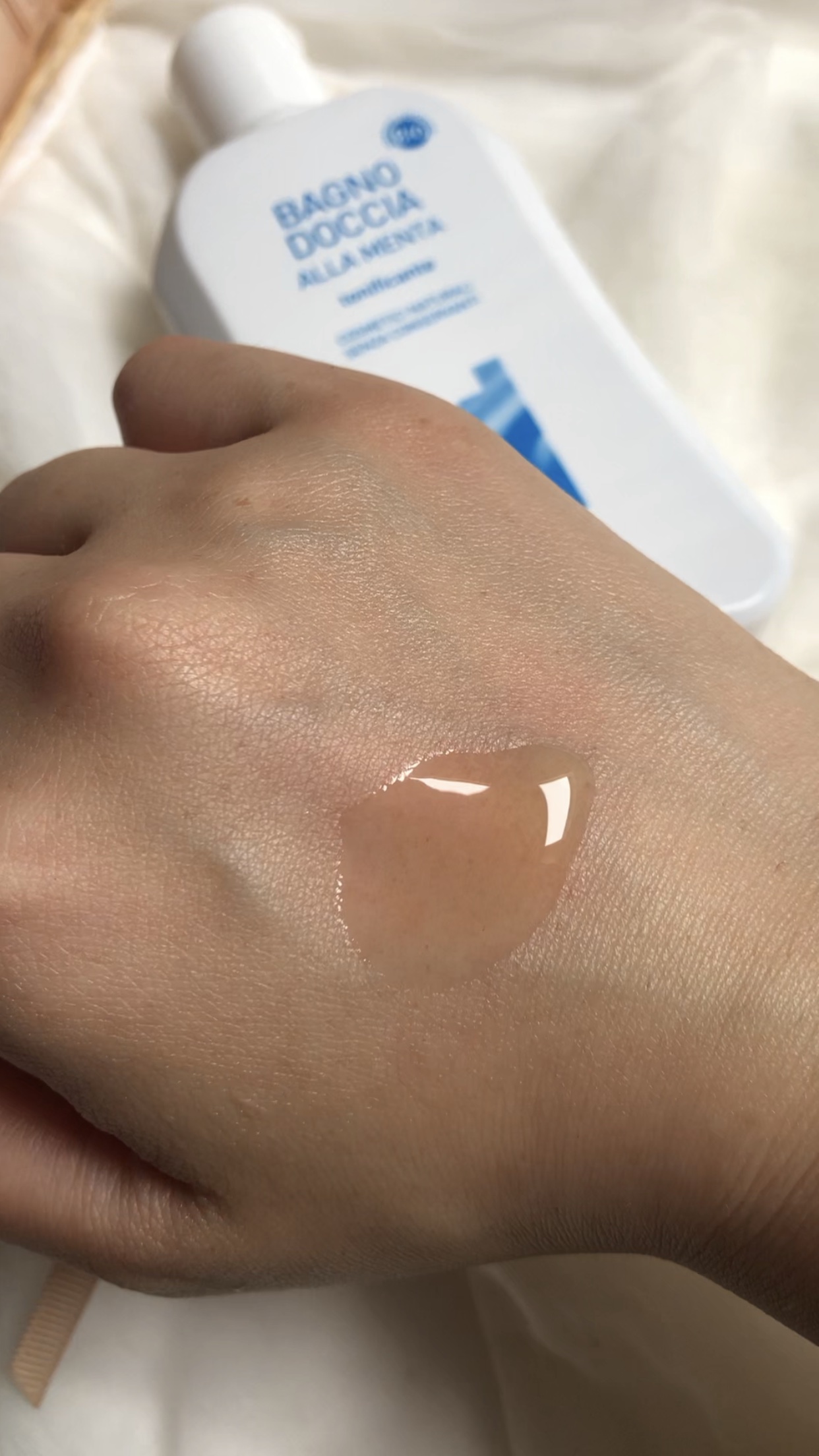 シャワージェル インヴィゴレイティング/ARGITAL/ボディソープを使ったクチコミ（2枚目）