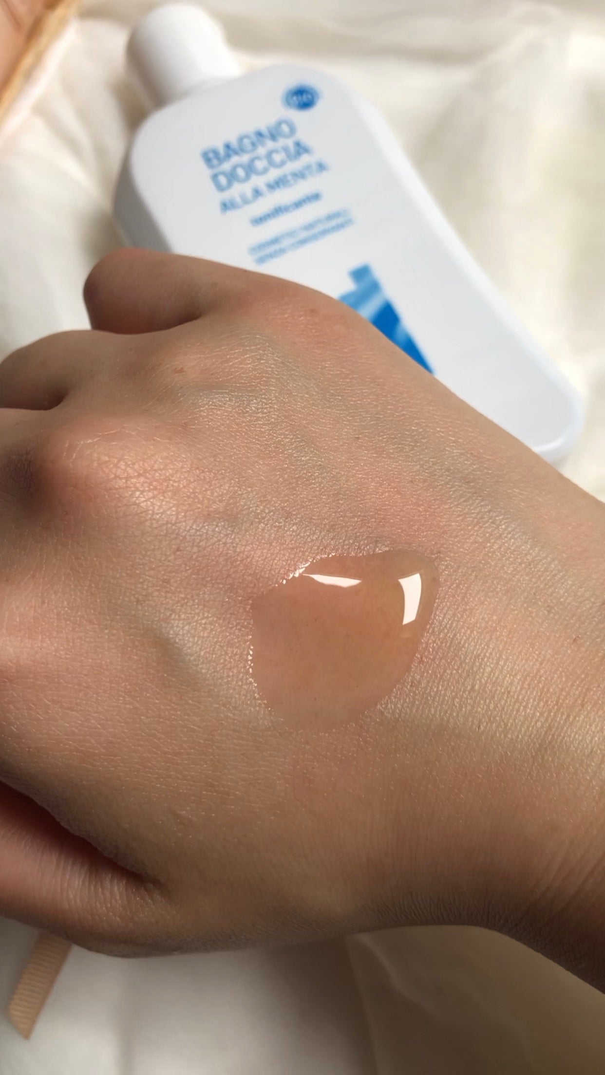 シャワージェル インヴィゴレイティング/ARGITAL/ボディソープを使ったクチコミ(2枚目)