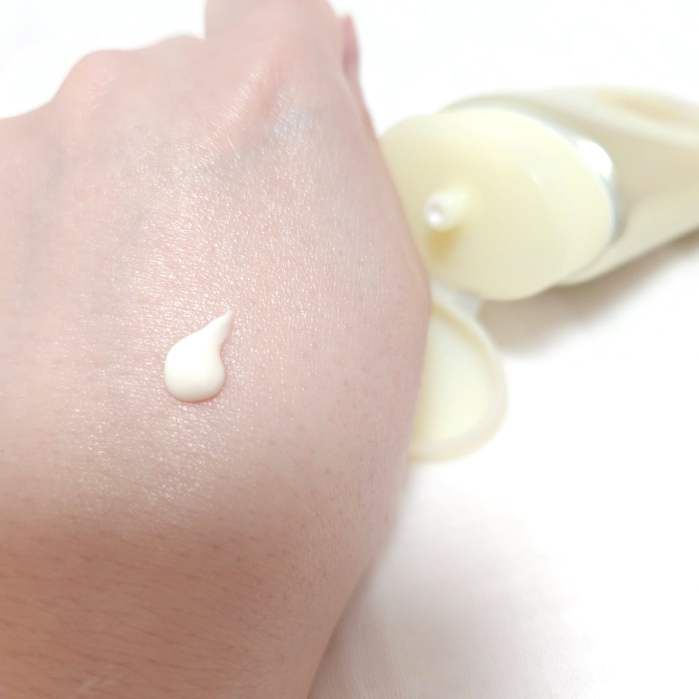 サンカットR マルチビタミンUV エッセンス/サンカット®/日焼け止めクリームを使ったクチコミ(2枚目)