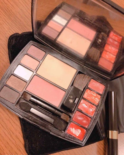 トラベル メイクアップ パレット デスティネーション(海外限定品)/CHANEL/マルチパレットを使ったクチコミ(1枚目)