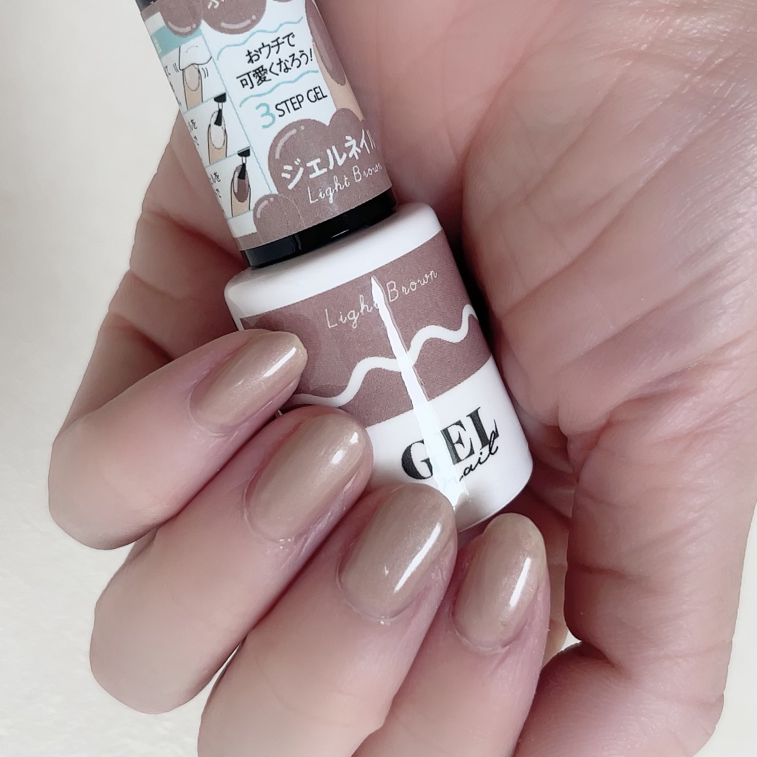 BRG ジェルネイル 16 ライトブラウン/DAISO/ジェルネイルを使ったクチコミ（2枚目）