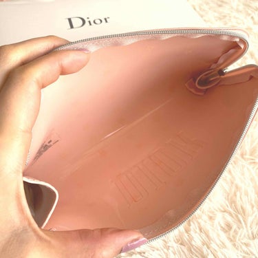 【旧】ディオールスキン フォーエヴァー フルイド グロウ/Dior/リキッドファンデーションを使ったクチコミ（3枚目）