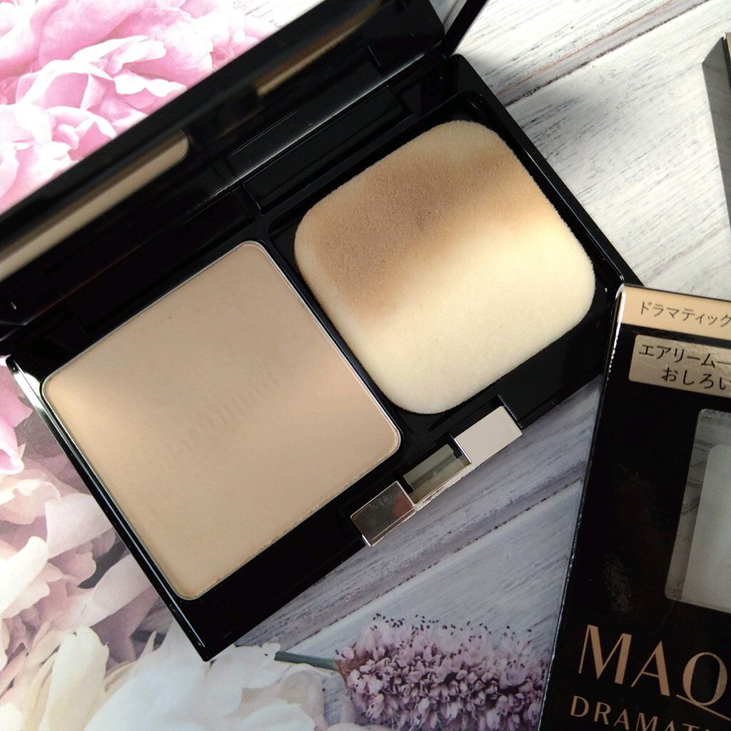 薄さ8.8mm！✨✨マキアージュ ドラマティック フェイスパウダー

LIPS様を通して、マキアージュ様よりいただきました❤️
ずっと気になっていたお品なので、とても嬉しかったです😌💕
（沢山使っているのでパフがお見苦しくすみません💦