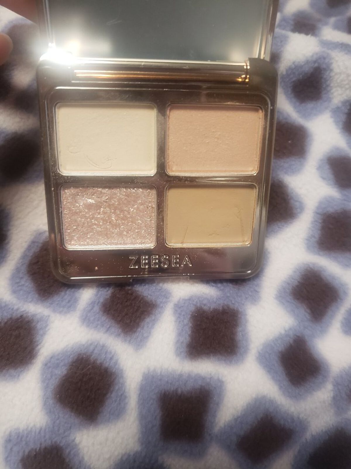 パーフェクトマルチアイズ/キャンメイク/アイシャドウパレットを使ったクチコミ（2枚目）