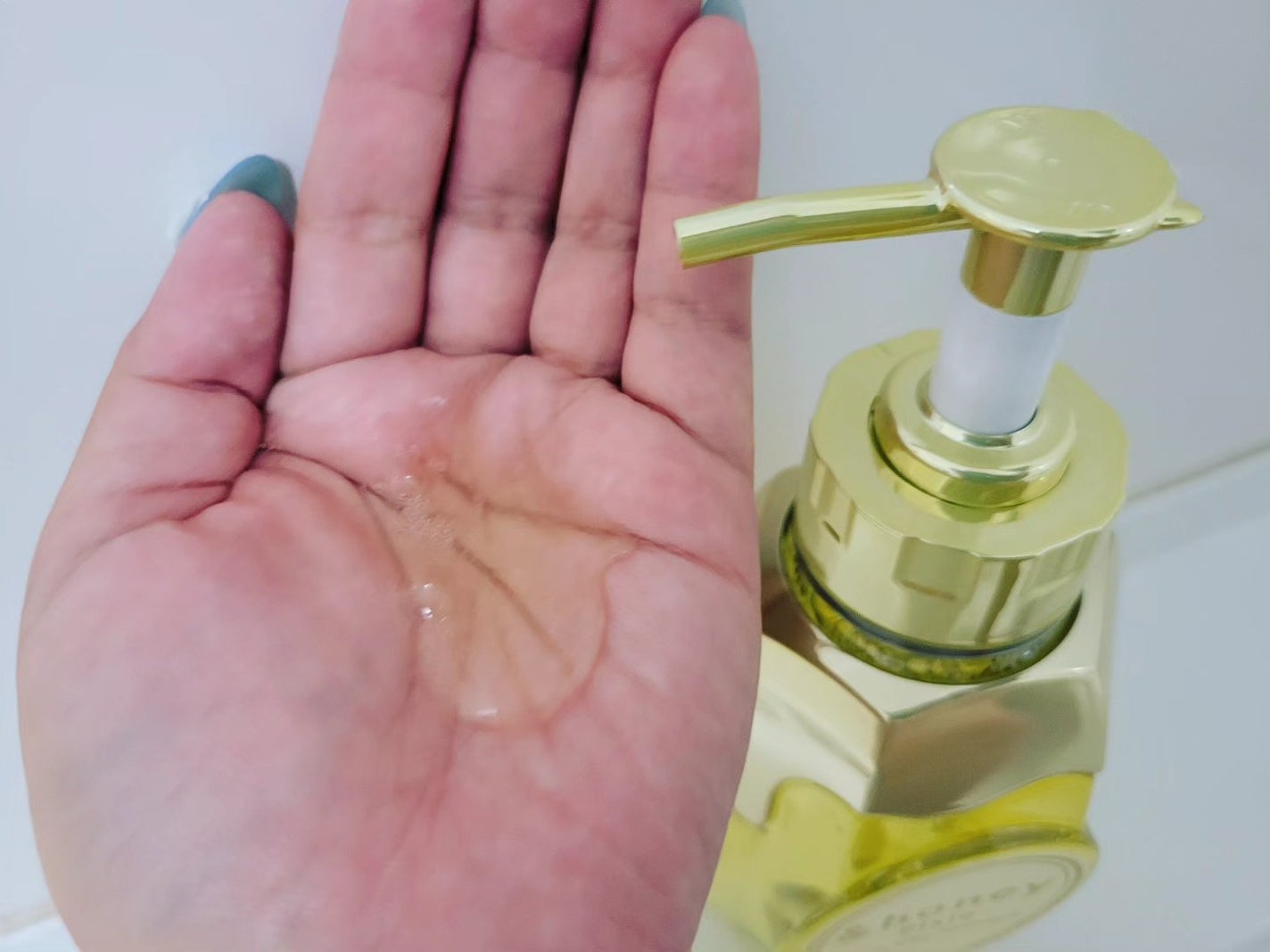 アンドハニー ピクシー モイストシルキー シャンプー1.0/ヘアトリートメント2.0/&honey/市販シャンプーを使ったクチコミ(4枚目)