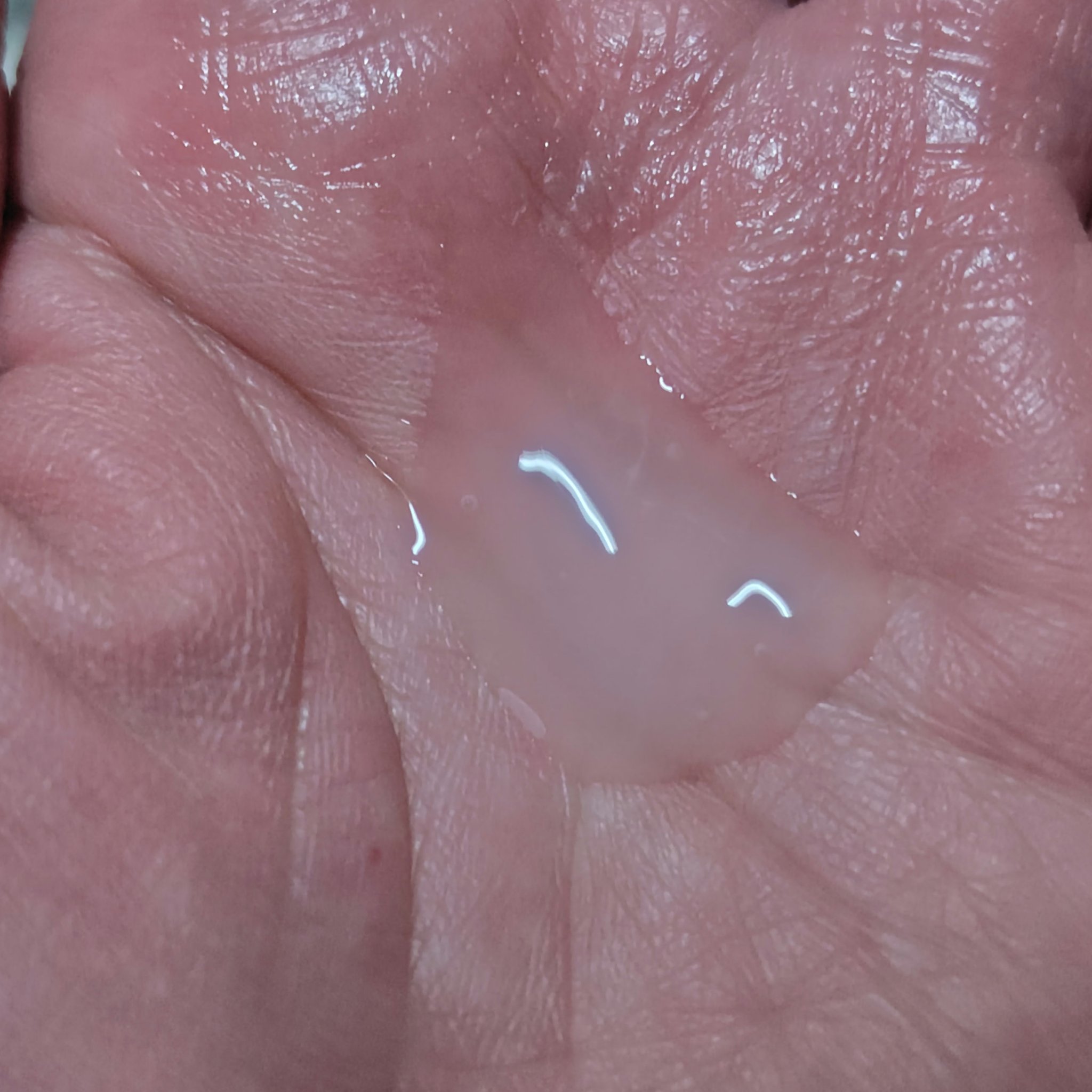 ピュアショット イドラ エッセンス ローション/YVES SAINT LAURENT BEAUTE/化粧水を使ったクチコミ（3枚目）