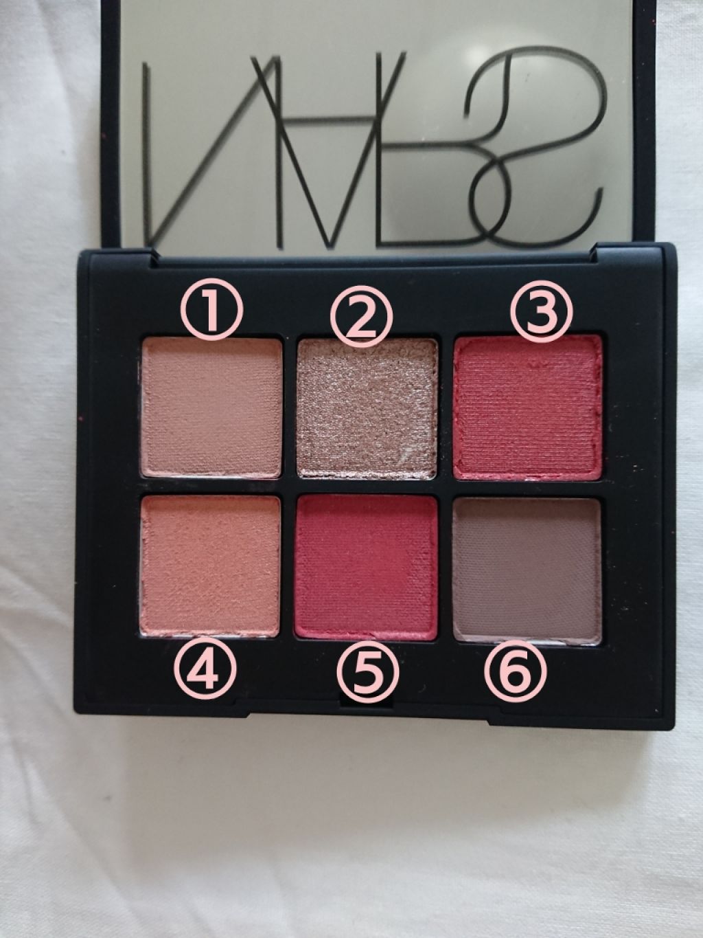 ヴォワヤジュールアイシャドウパレット/NARS/アイシャドウパレットを使ったクチコミ(2枚目)