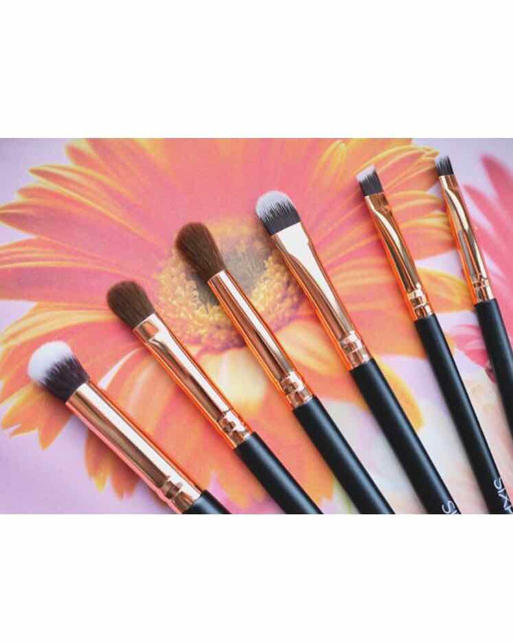 貴族のゴールド メイクブラシ11本セット 化粧ポーチ付き/SIXPLUS/メイクブラシを使ったクチコミ（2枚目）