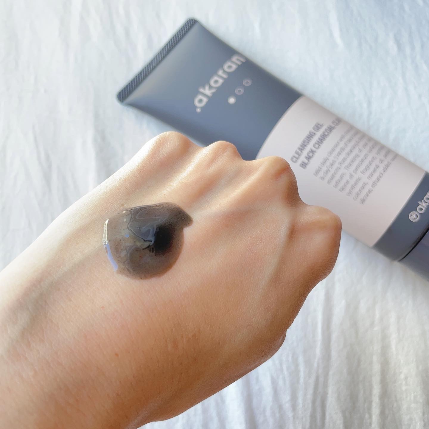 ブラックジェルクレンジング/.akaran/クレンジングジェルを使ったクチコミ（2枚目）