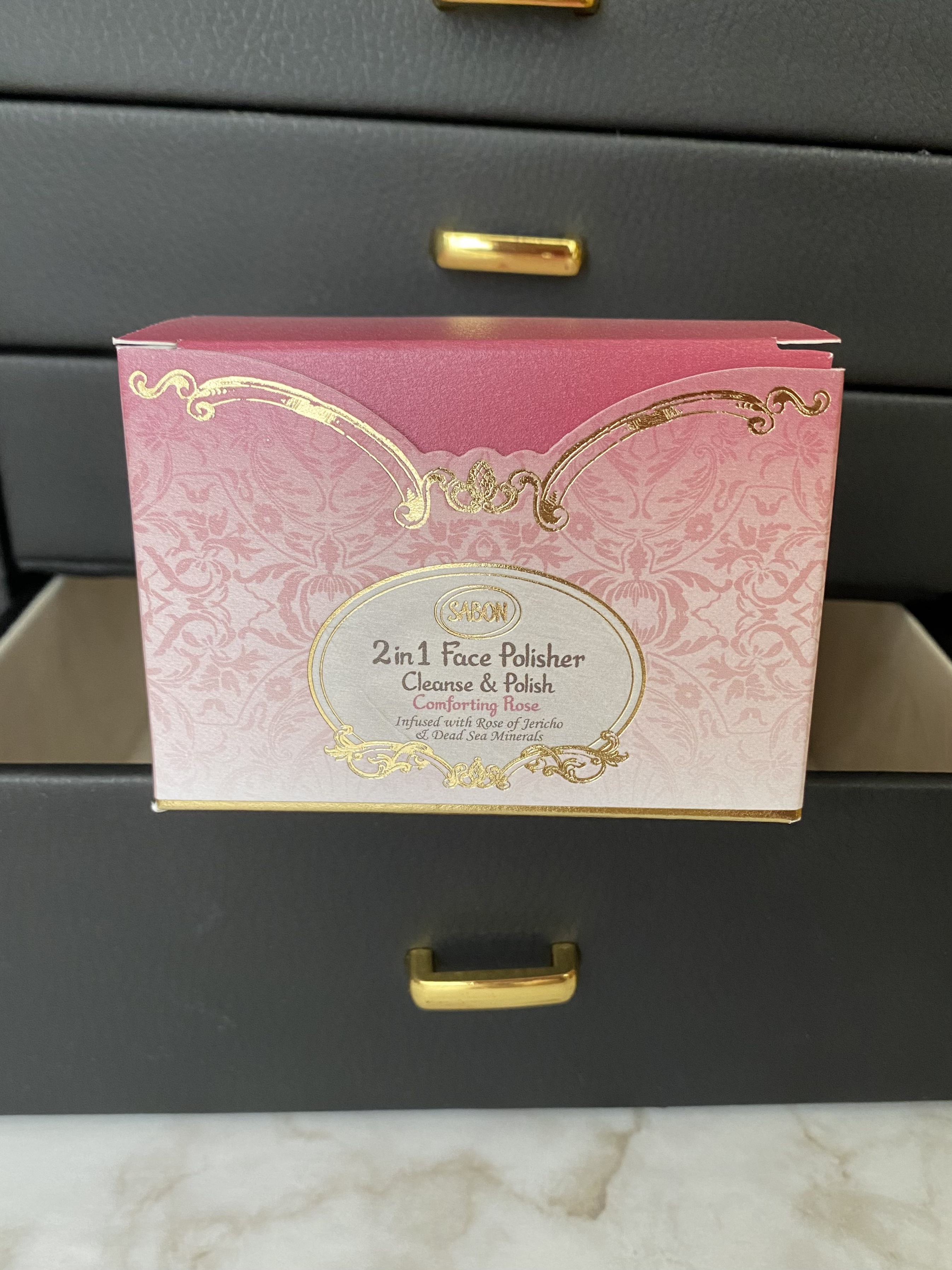 フェイスポリッシャー コンフォーティング・ローズ/SABON/スクラブ・ゴマージュを使ったクチコミ（1枚目）