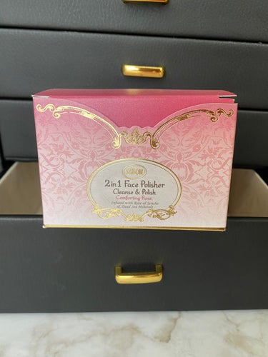 フェイスポリッシャー コンフォーティング・ローズ/SABON/スクラブ・ゴマージュを使ったクチコミ（1枚目）