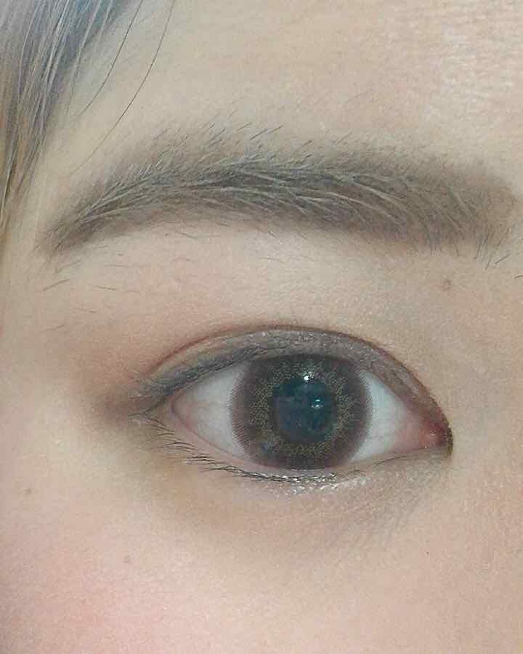 パウダーアイシャドウ ブルーミングキティ/DAISO/アイシャドウパレットを使ったクチコミ（3枚目）