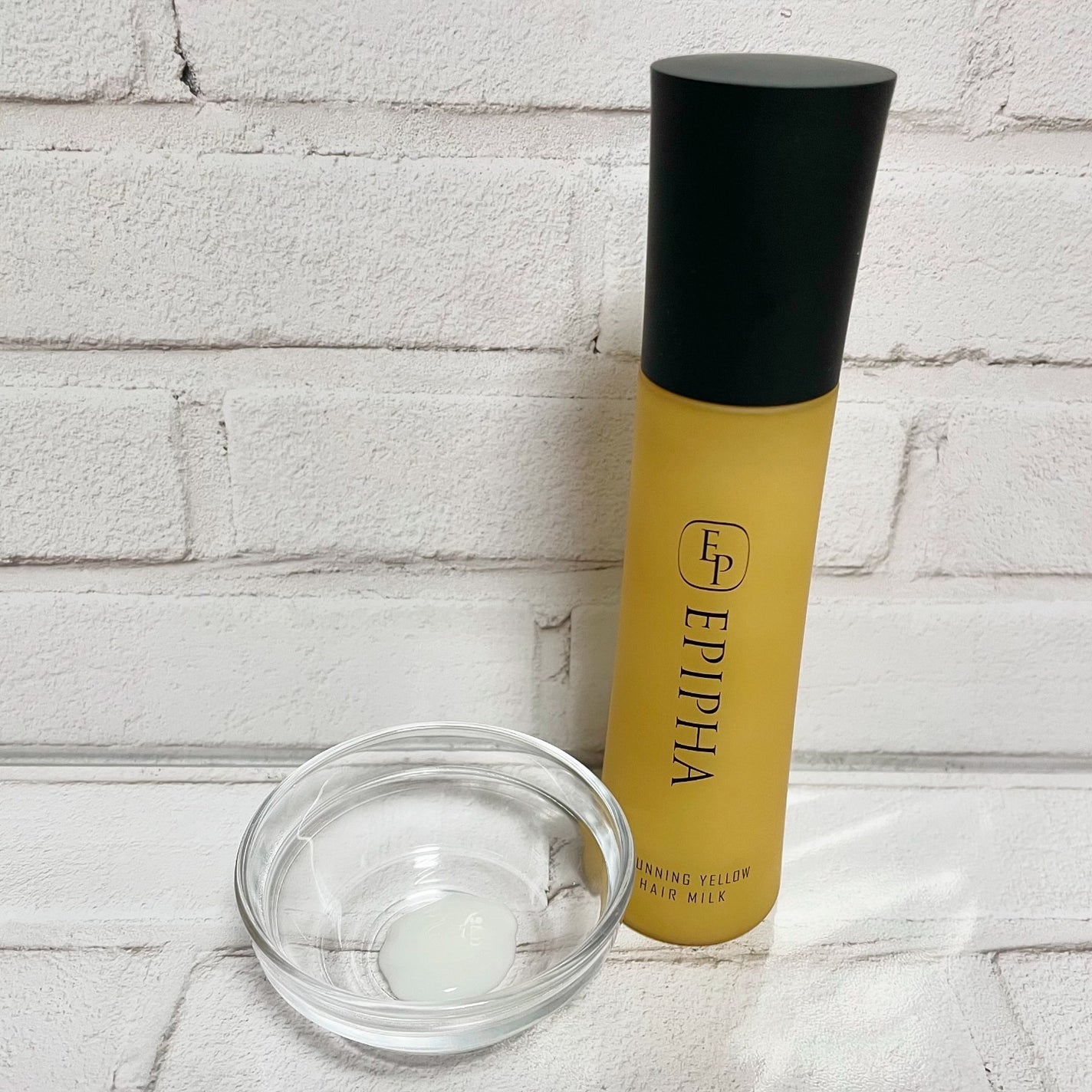 洗い流さないトリートメント STUNNING YELLOW/EPIPHA/アウトバストリートメントを使ったクチコミ(3枚目)