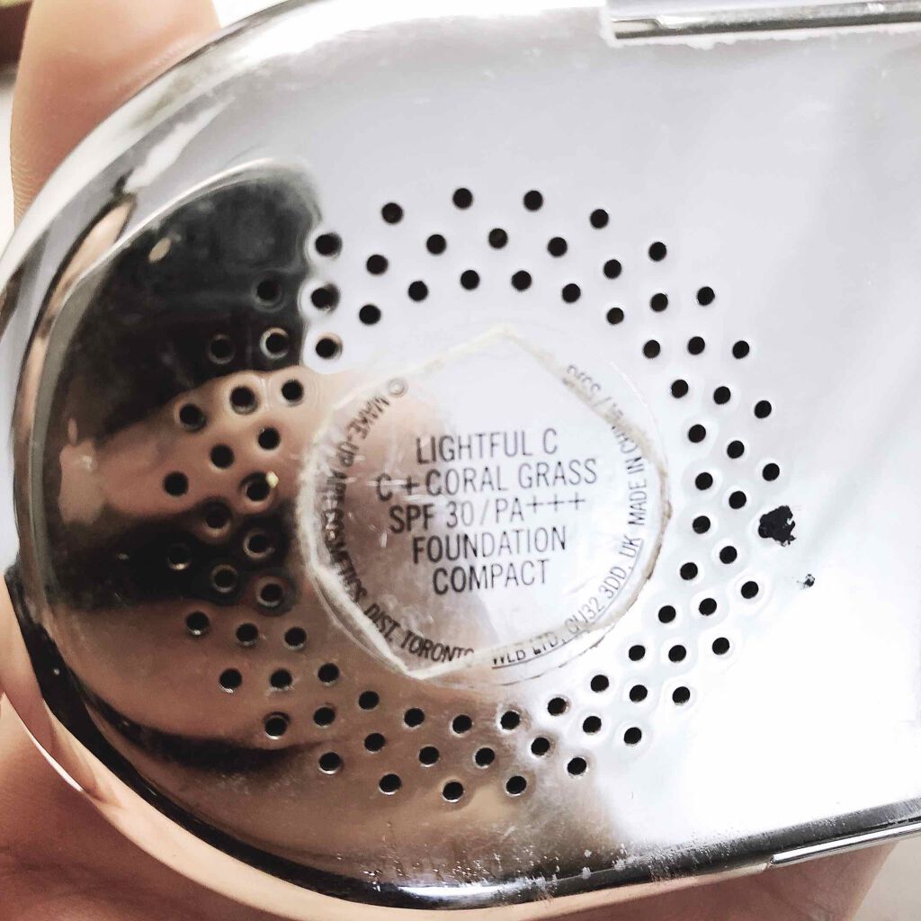 ライトフル C+ SPF 30 ファンデーション/M・A・C/パウダーファンデーションを使ったクチコミ(3枚目)